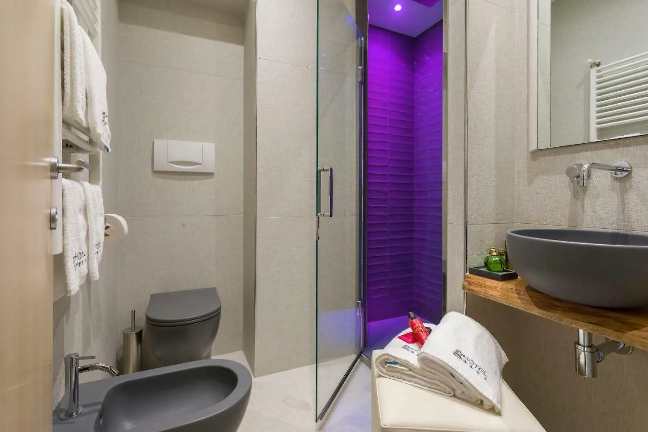 Hotel Ghirlandina Rimini