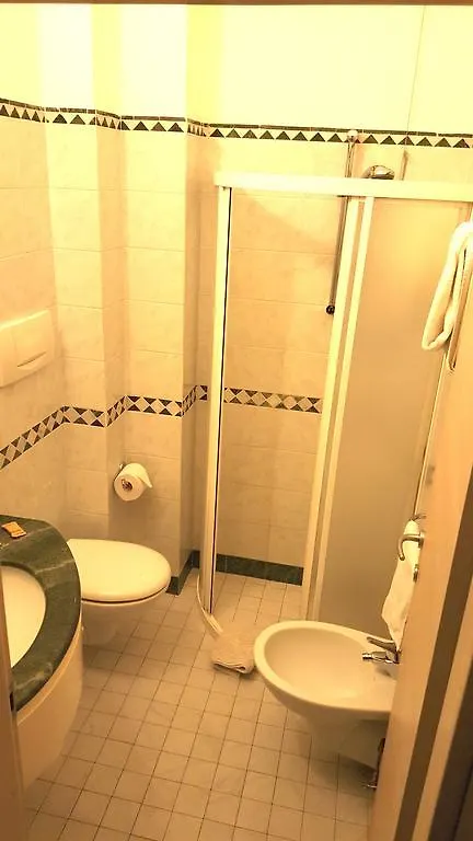 Hotel Ghirlandina Rimini