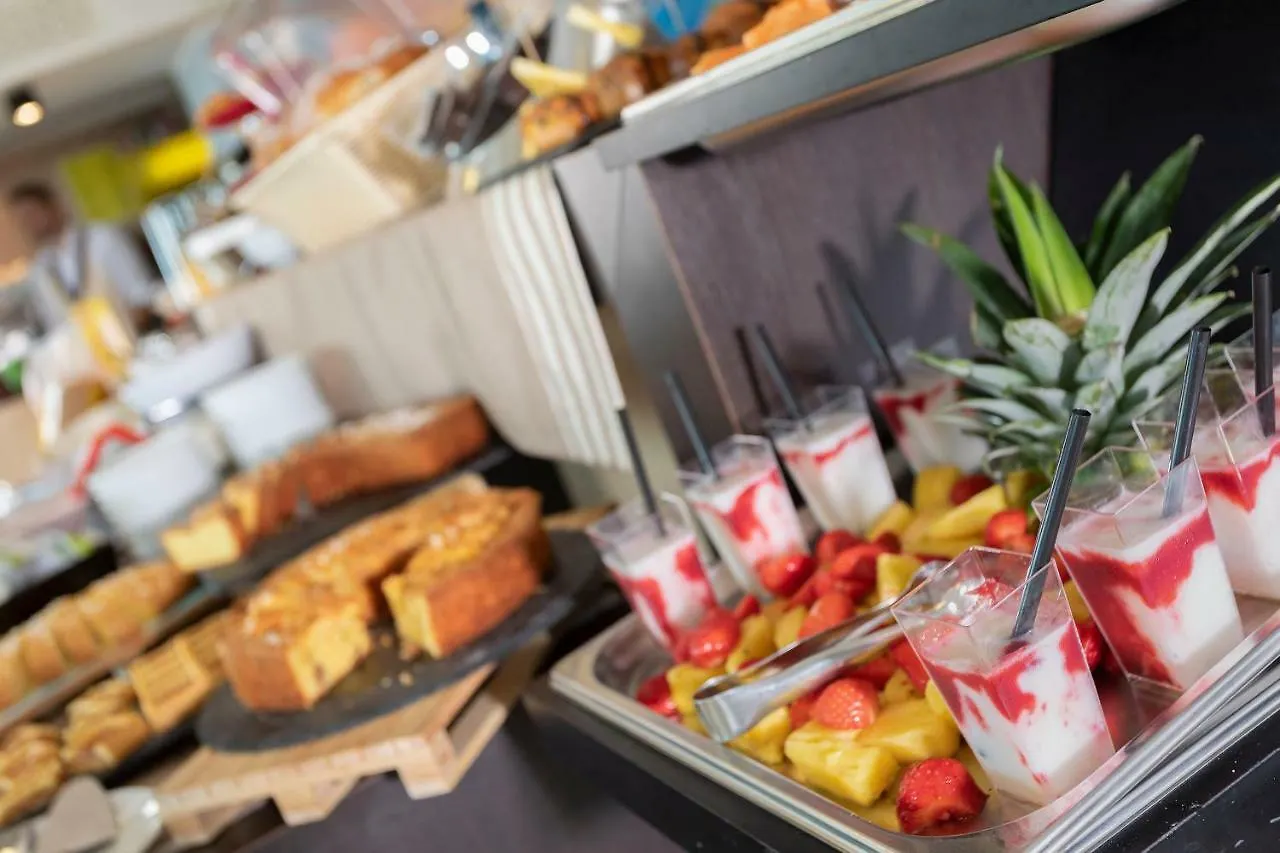 Hotel Ghirlandina Rimini 3*,  İtalya